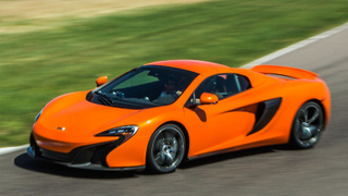 Illustration for article titled Back-to-Back: McLaren 650S and 12C GT3